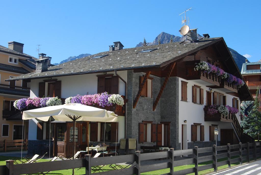 Chalet Gardenia Bormio Bagian luar foto