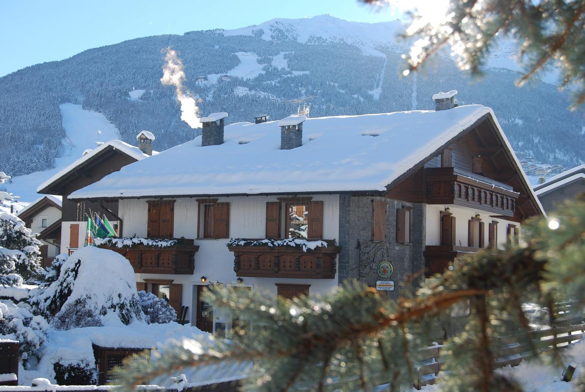 Chalet Gardenia Bormio Bagian luar foto