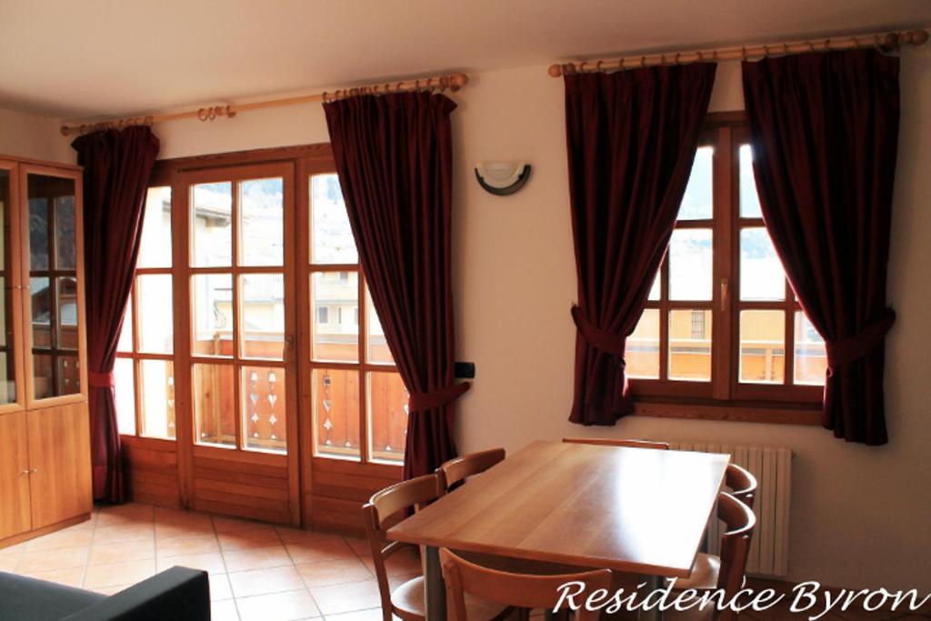 Chalet Gardenia Bormio Ruang foto
